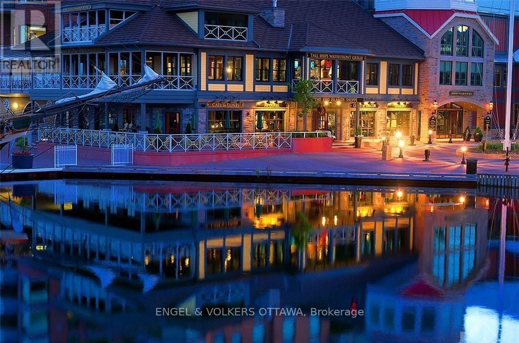 1802 - 15 St Andrew Street