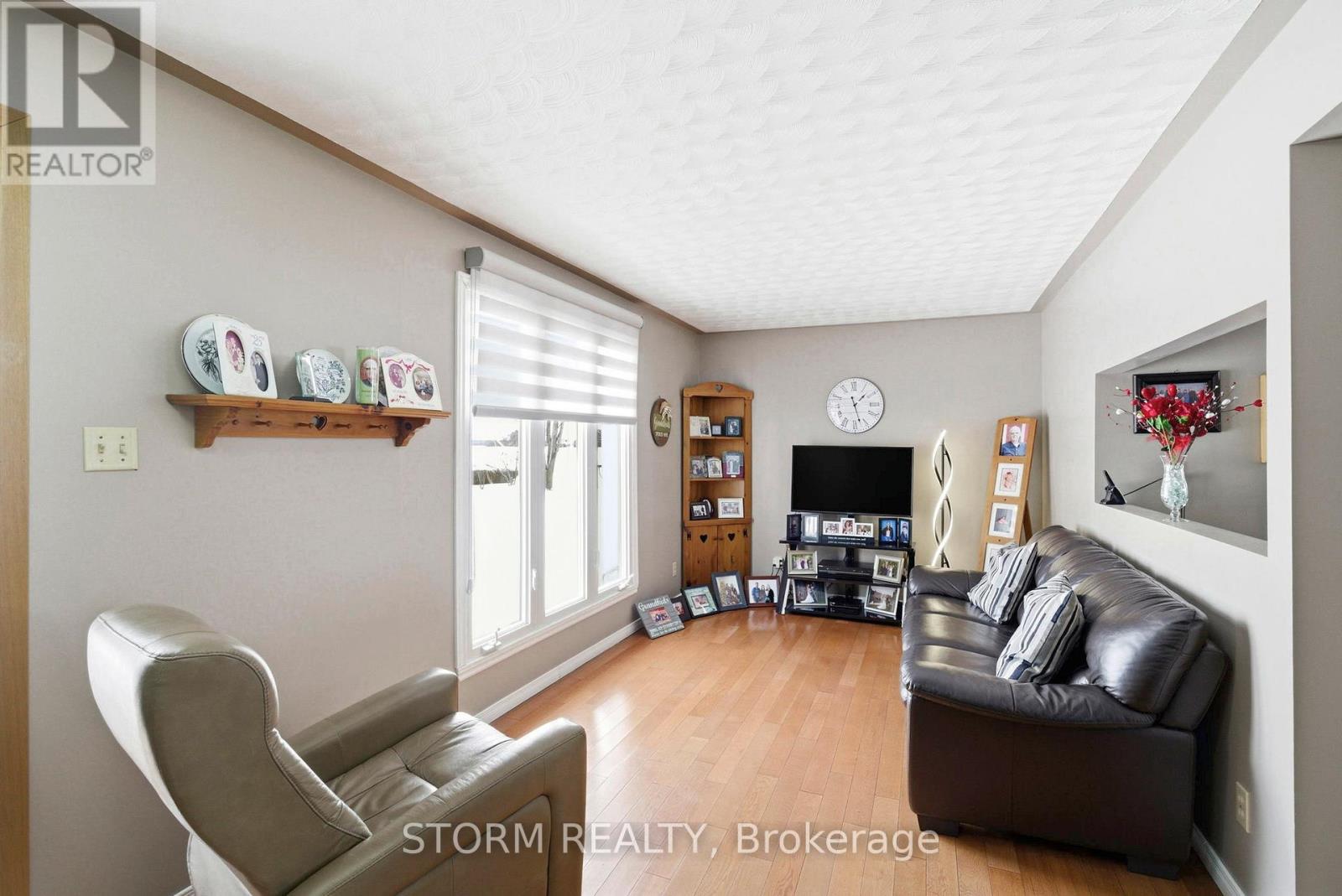 3410 Goldfield Road S