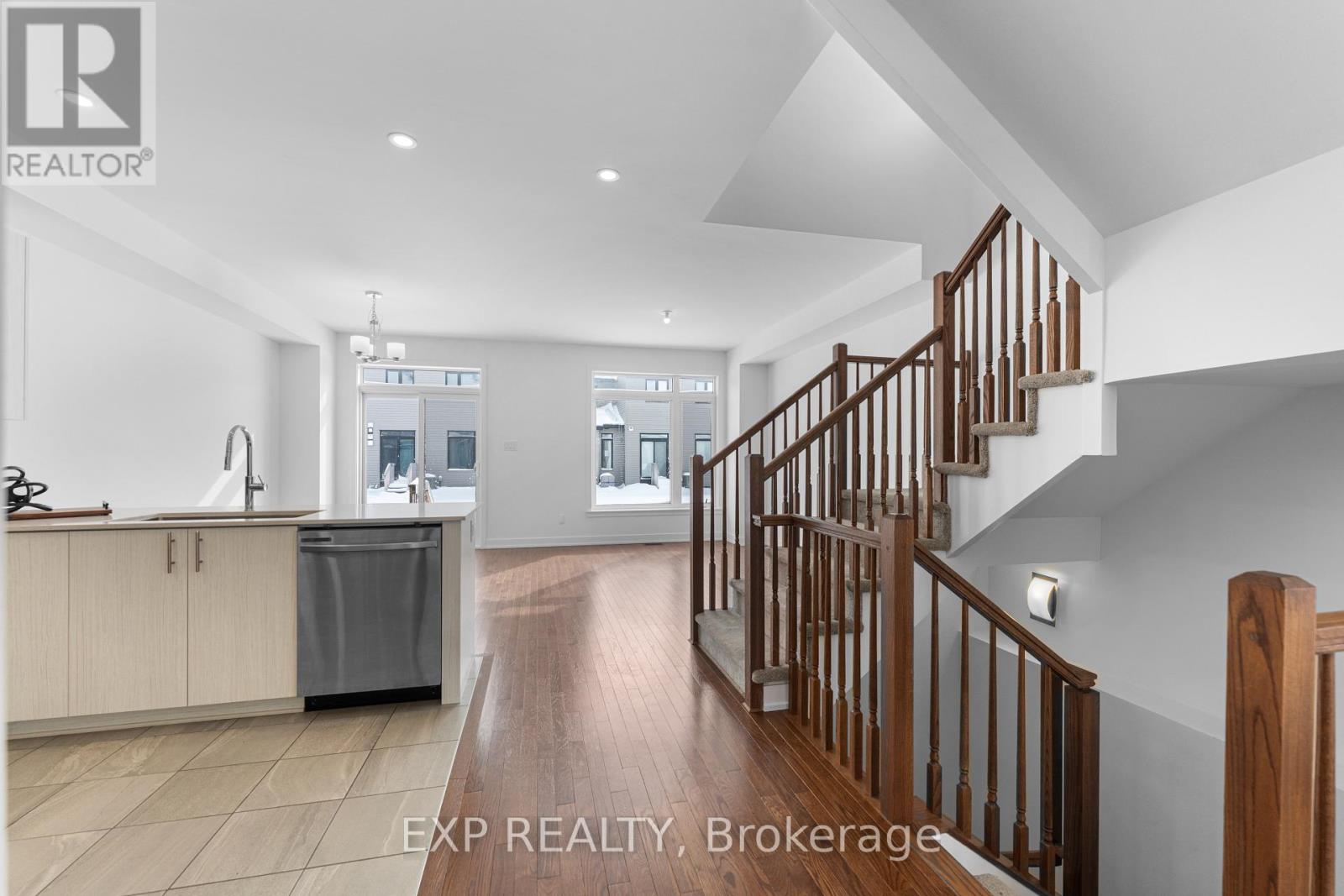 27 Moosonee Crescent