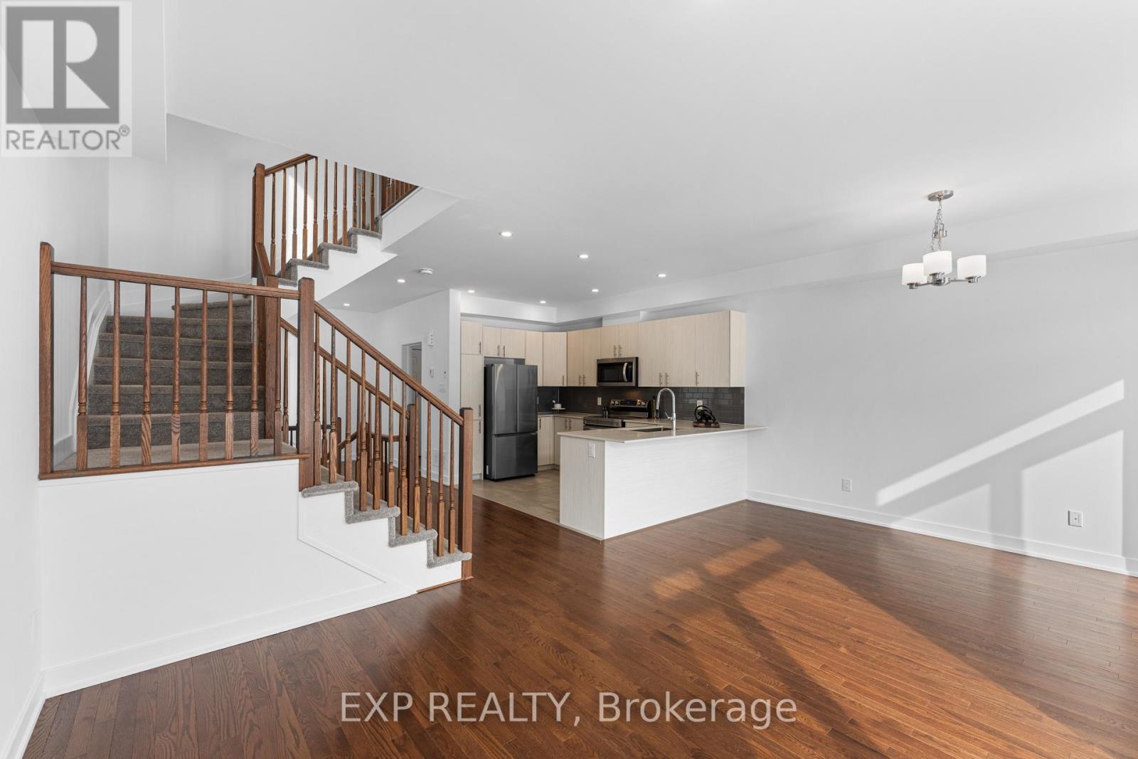 27 Moosonee Crescent