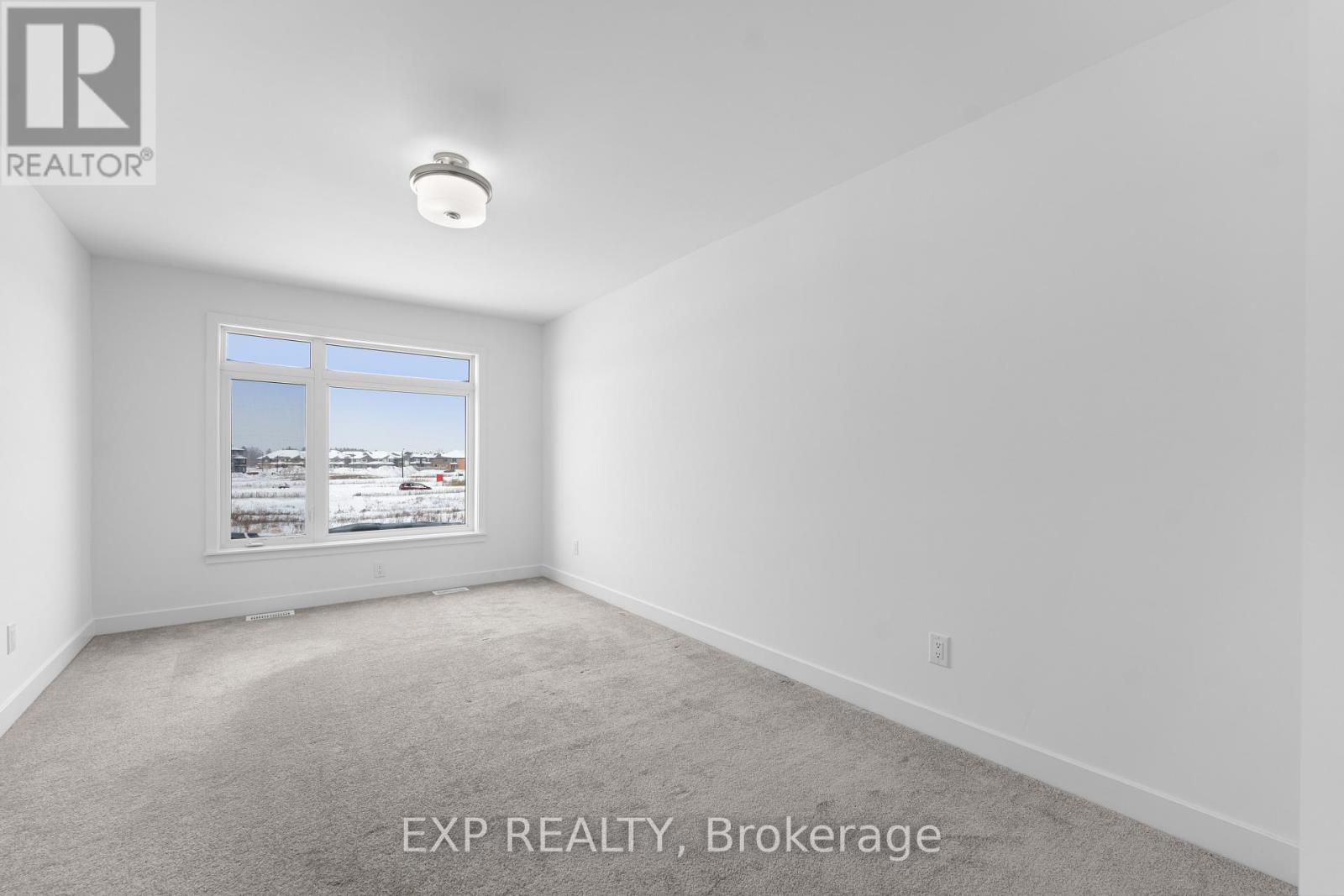 27 Moosonee Crescent