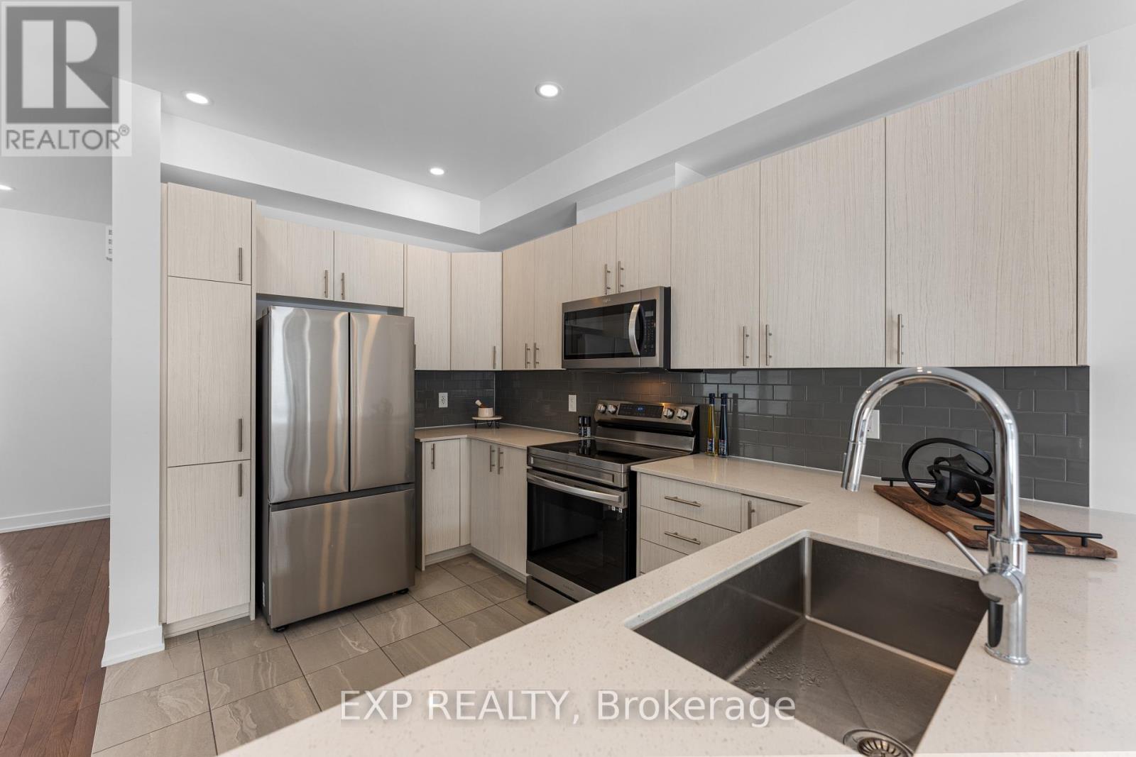 27 Moosonee Crescent