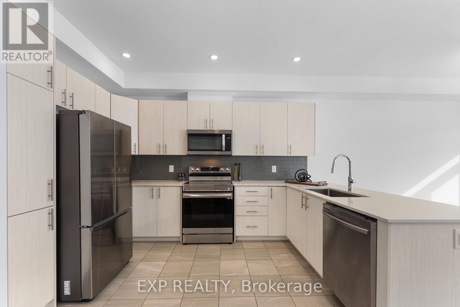 27 Moosonee Crescent