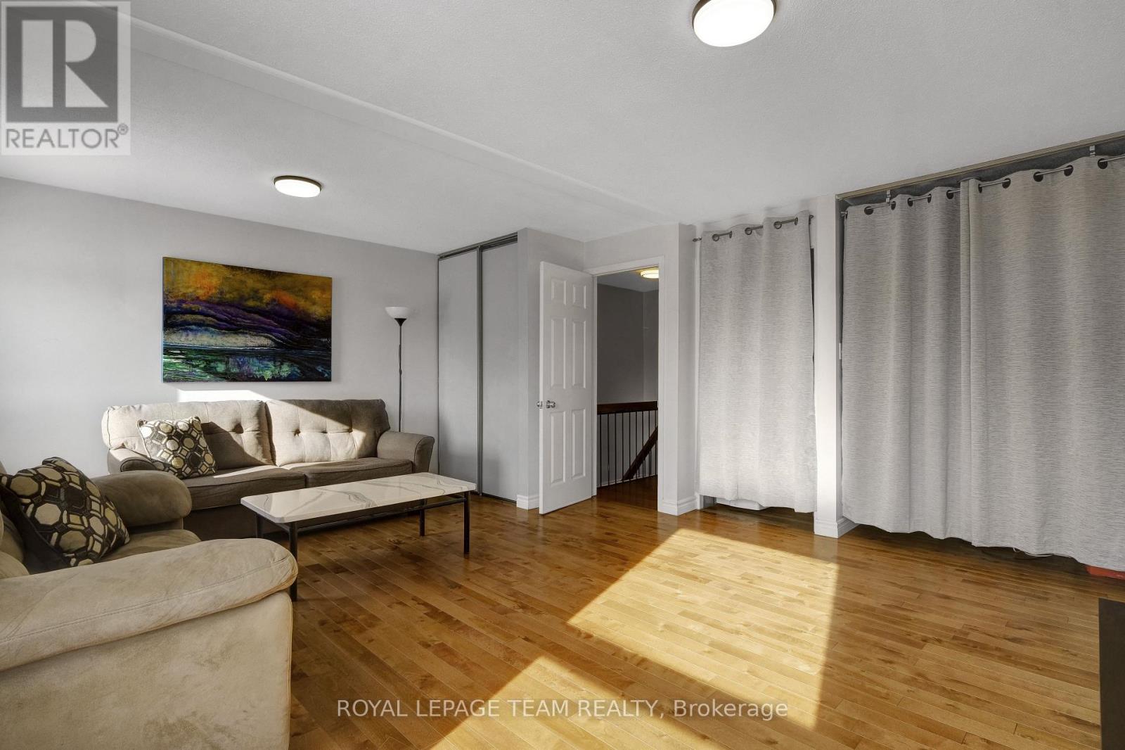 35 - 2027 Stonehenge Crescent