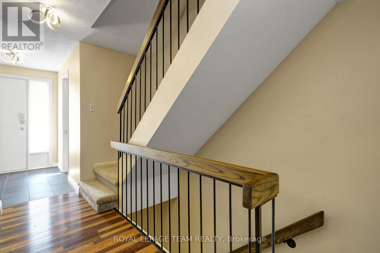 35 - 2027 Stonehenge Crescent