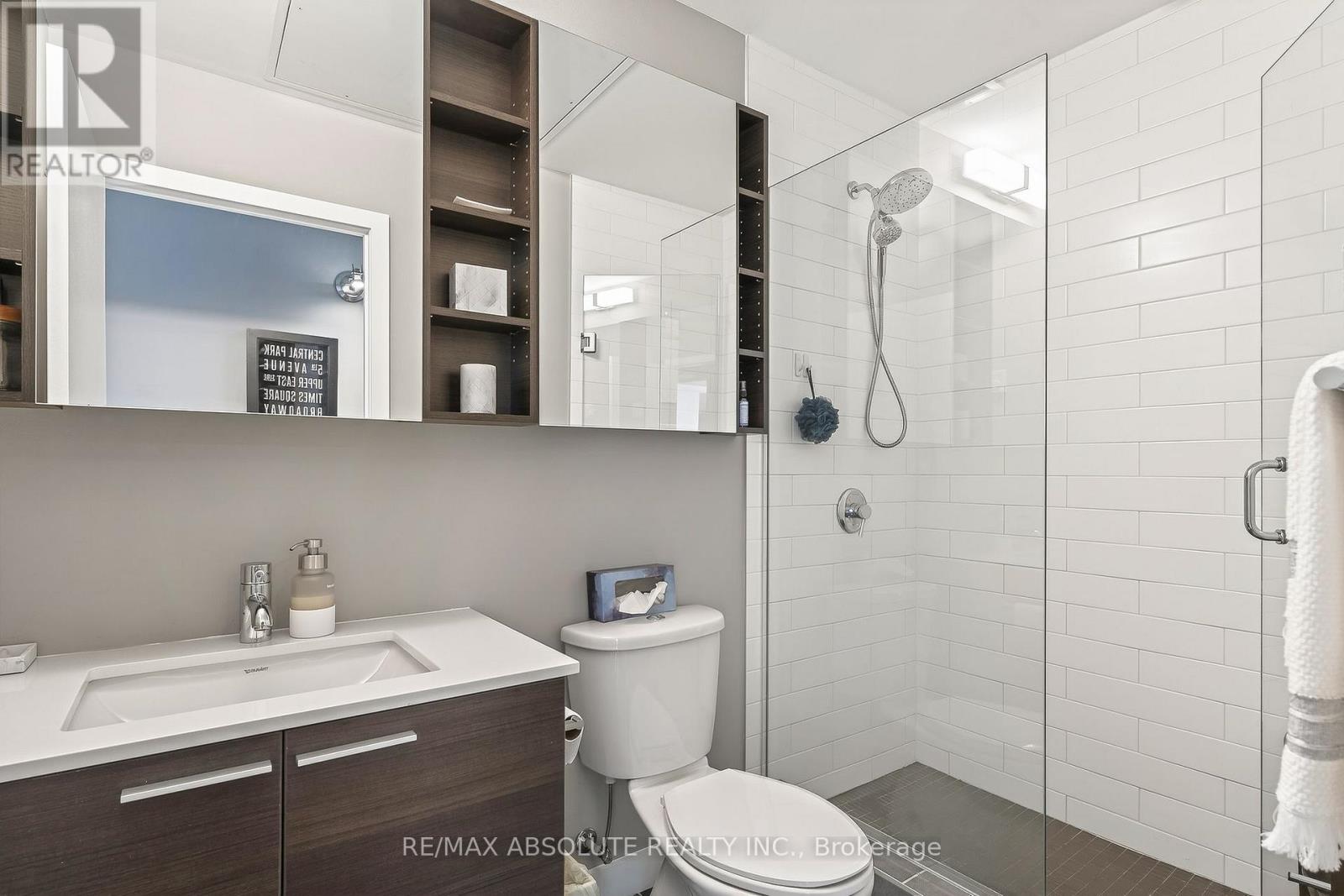 906 - 354 Gladstone Avenue