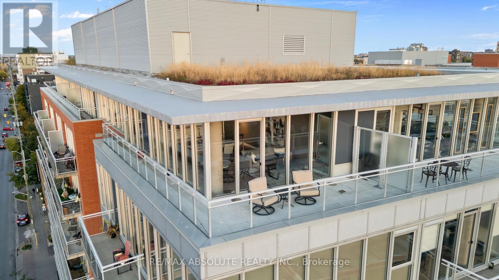 906 - 354 Gladstone Avenue