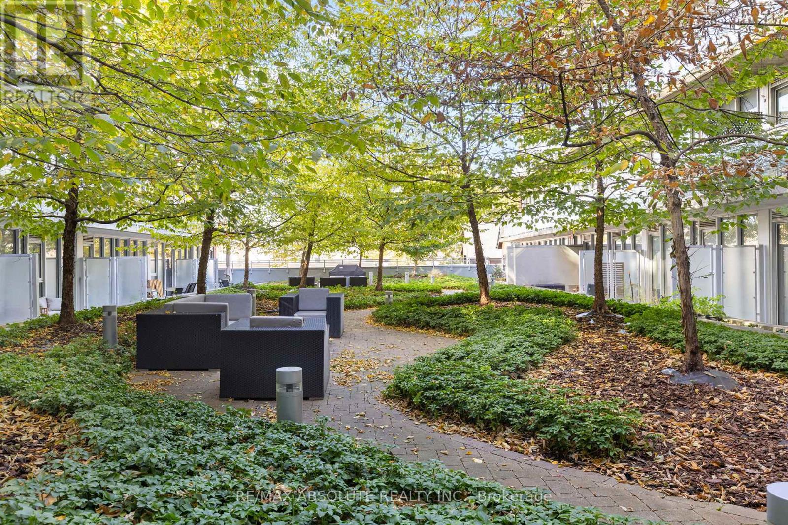 906 - 354 Gladstone Avenue