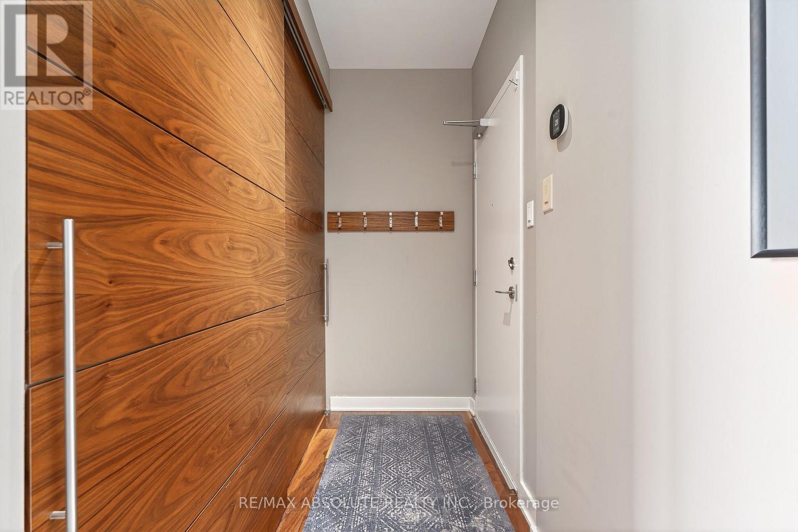 906 - 354 Gladstone Avenue