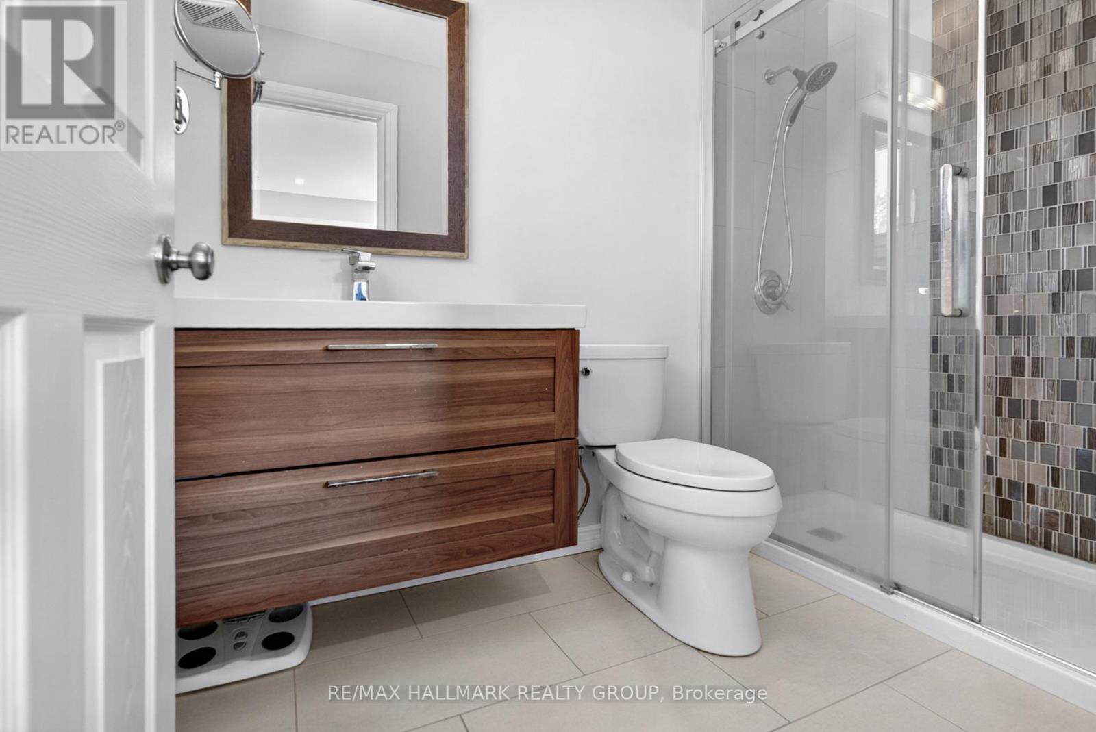 1354 Gaultois Avenue