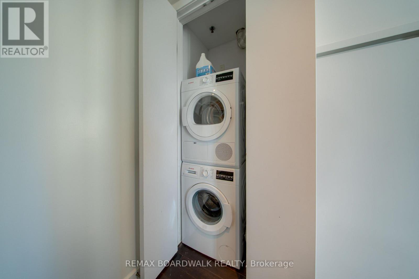 803 - 300 Lisgar Street