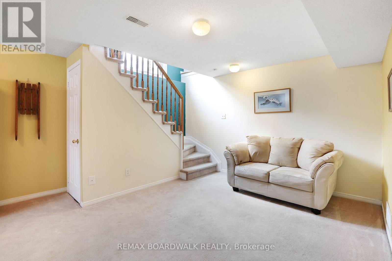 91 Whalings Circle Sw