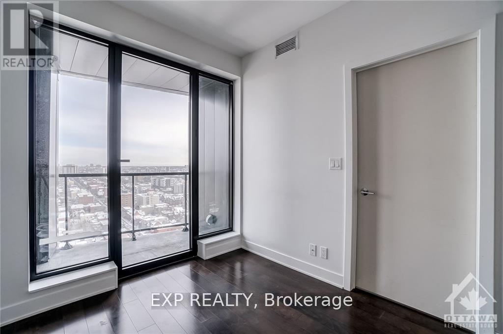 2201 - 20 Daly Avenue