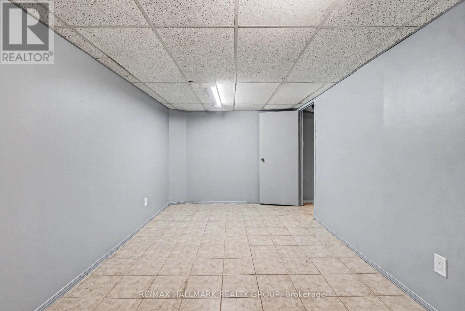 55 - 7846 Jeanne D'arc Boulevard