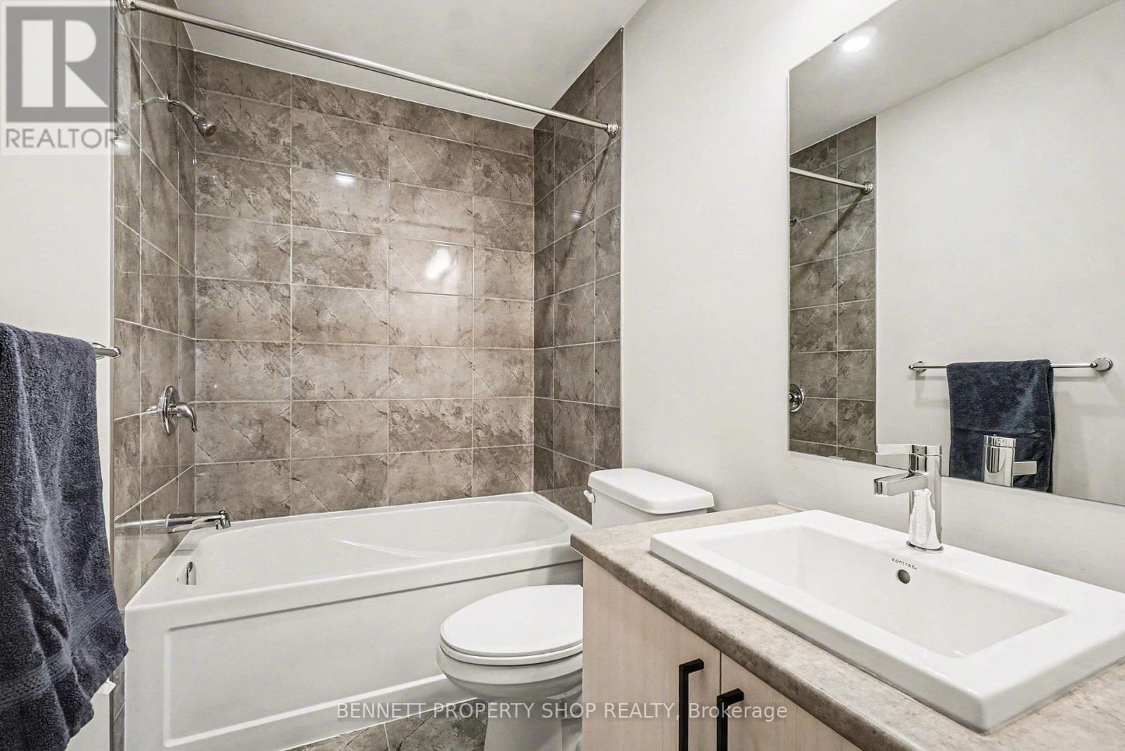 539 Lourmarin Private