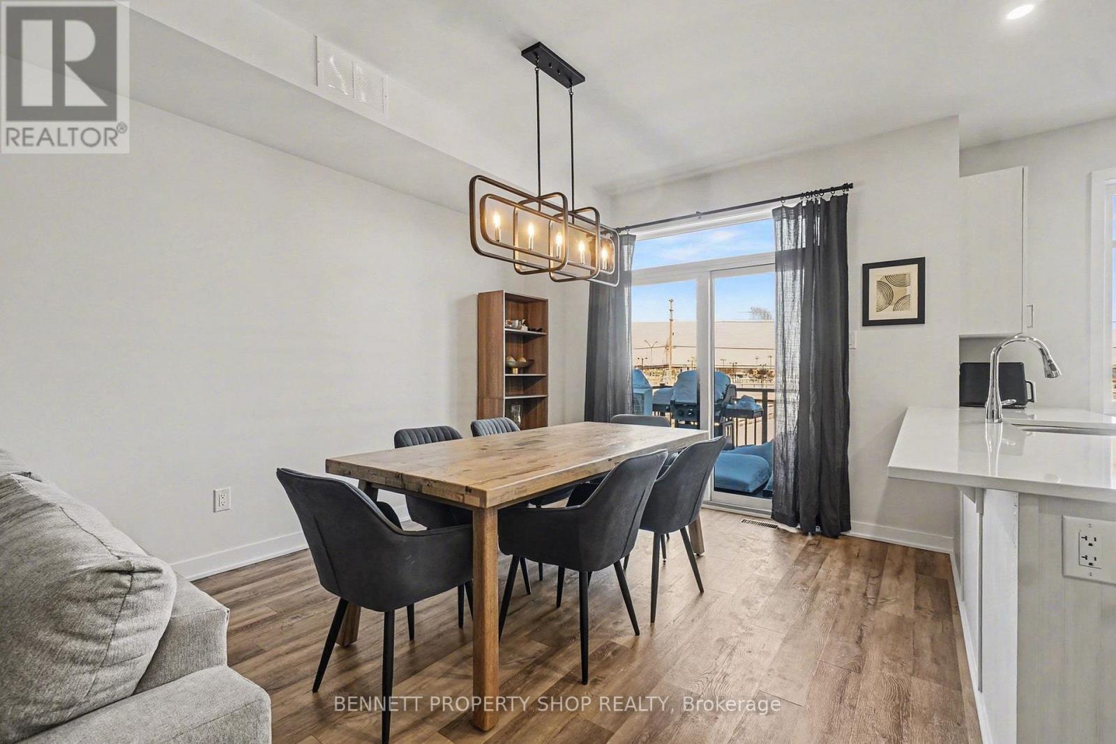 539 Lourmarin Private