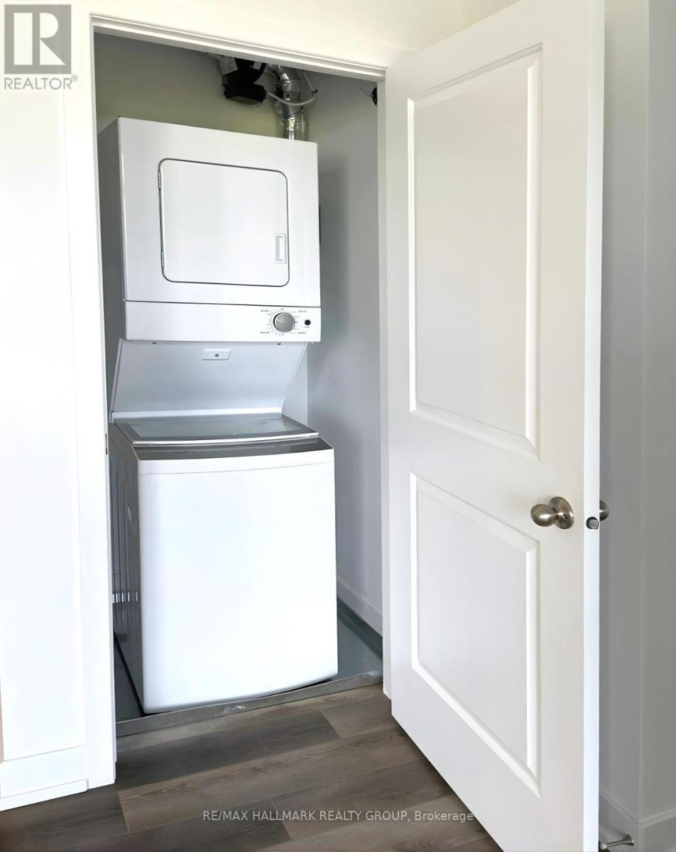 I - 300 Tulum Crescent