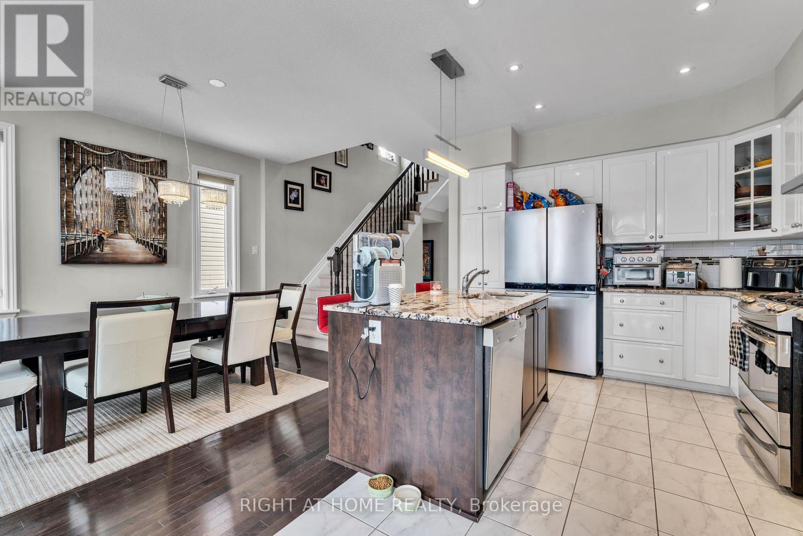 430 Cooks Mills Crescent