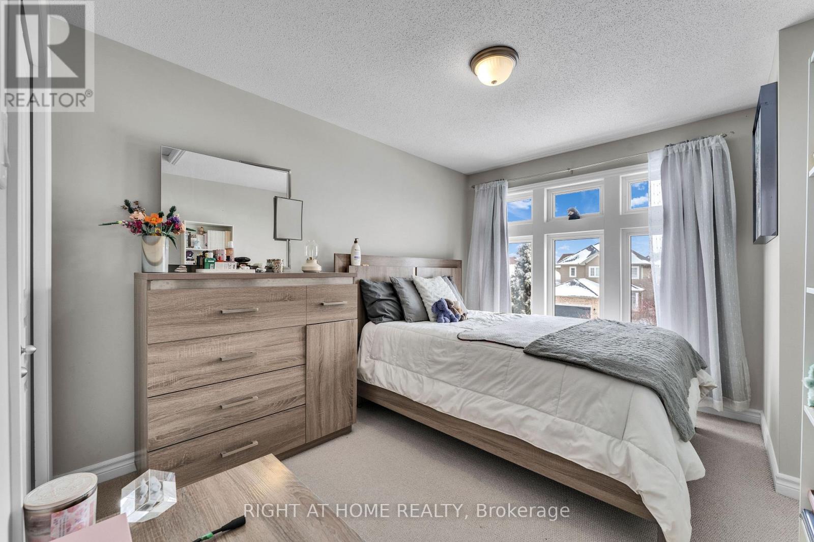 430 Cooks Mills Crescent