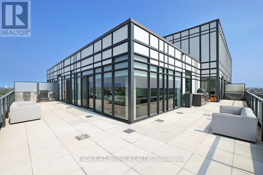 2002 - 203 Catherine Street