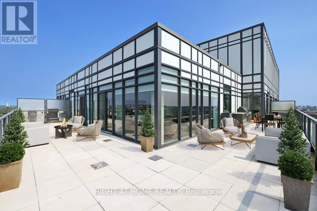 2002 - 203 Catherine Street