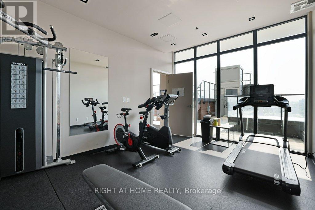 2002 - 203 Catherine Street