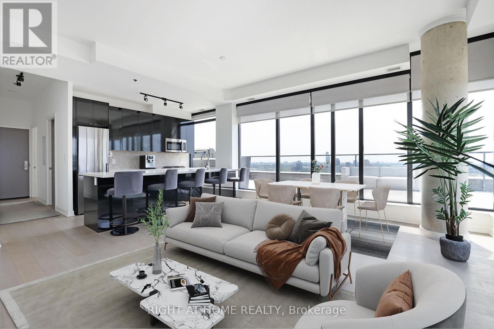 2002 - 203 Catherine Street