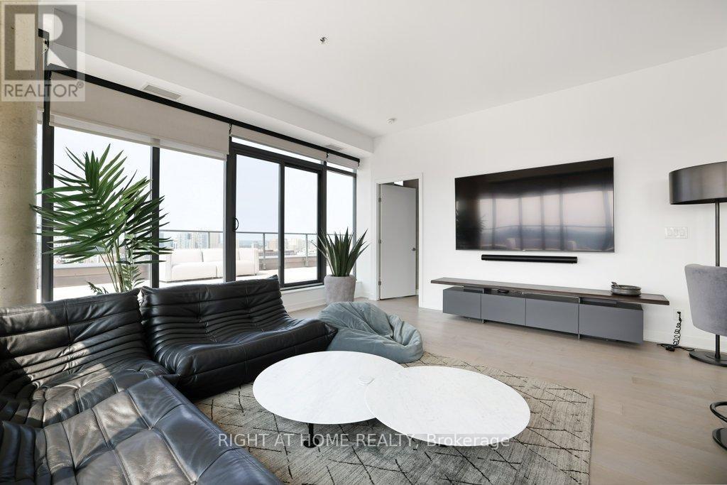 2002 - 203 Catherine Street