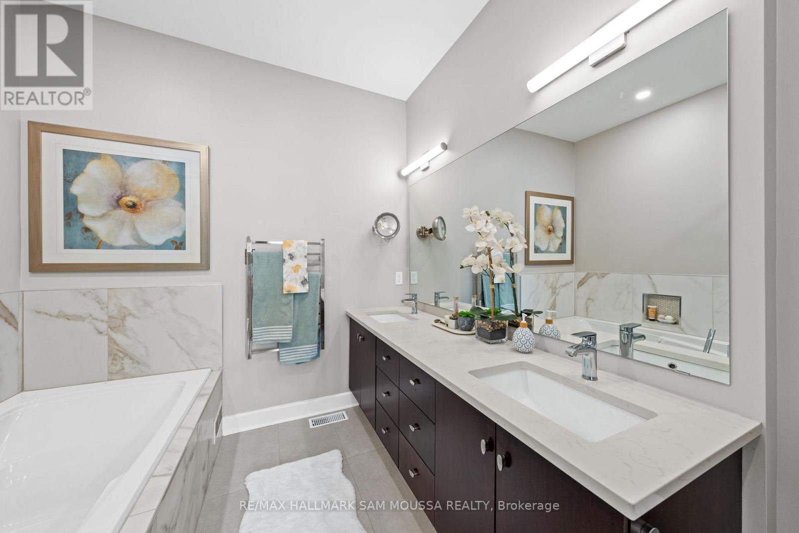 25 Marsh Sparrow Private