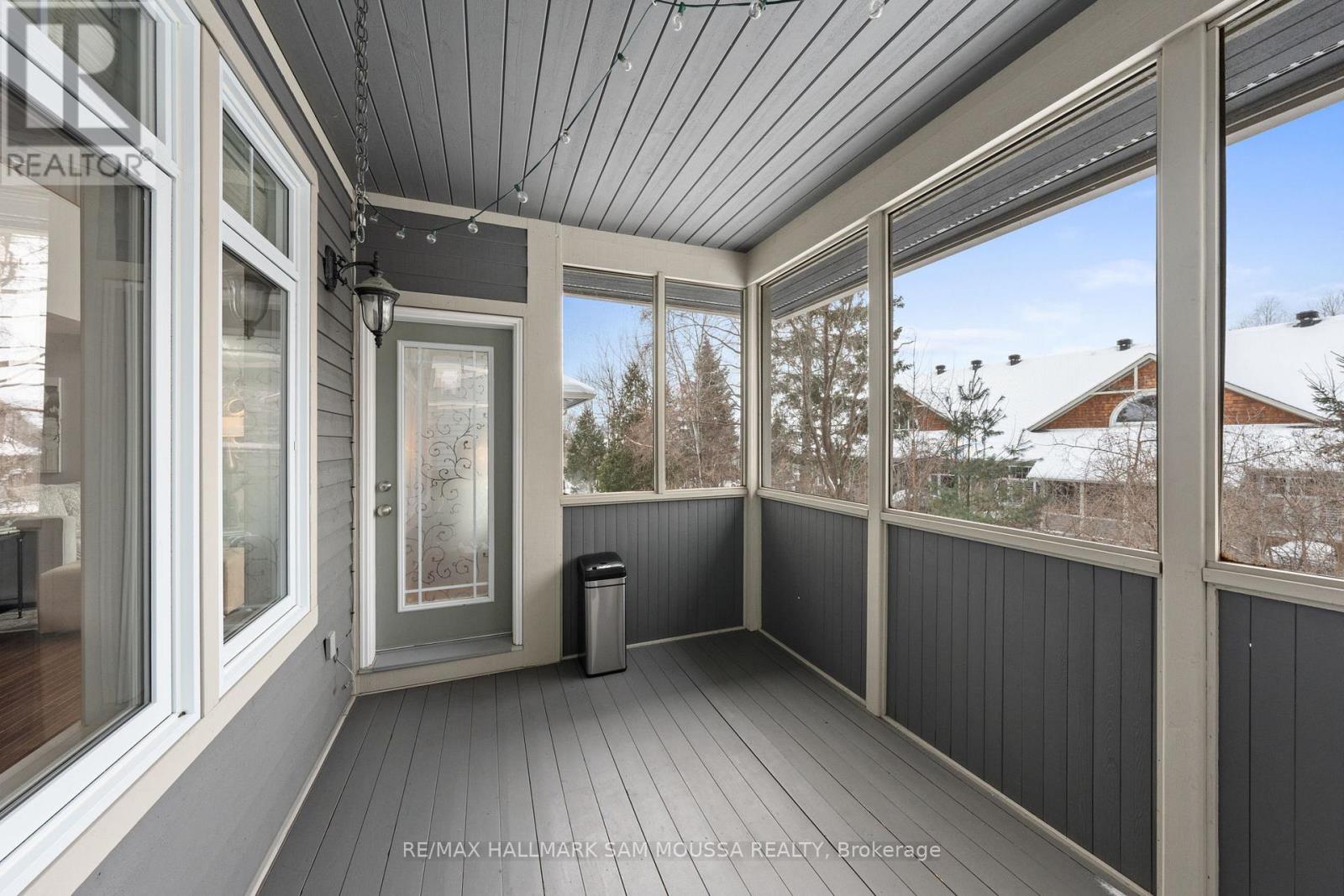 25 Marsh Sparrow Private