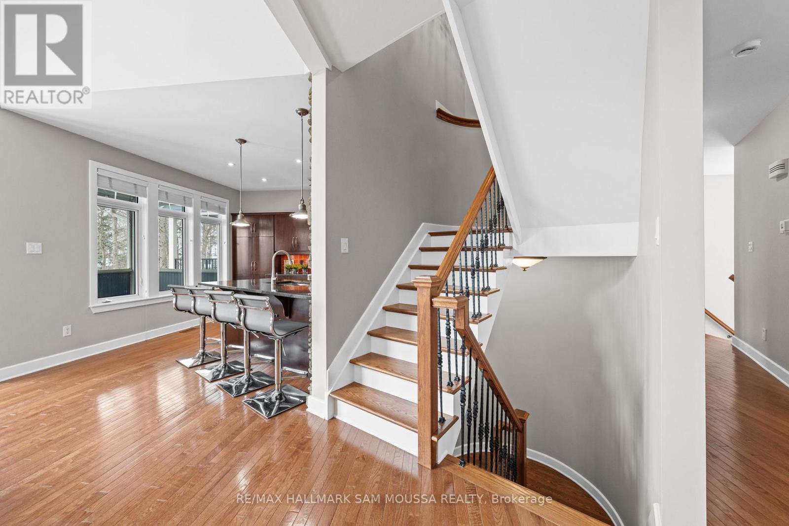 25 Marsh Sparrow Private