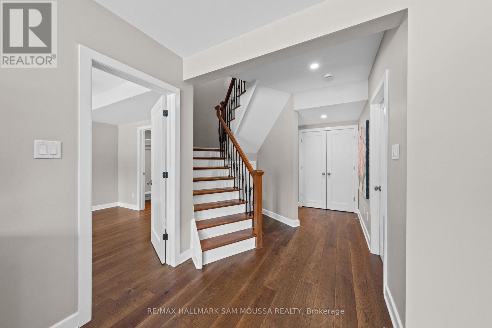 25 Marsh Sparrow Private