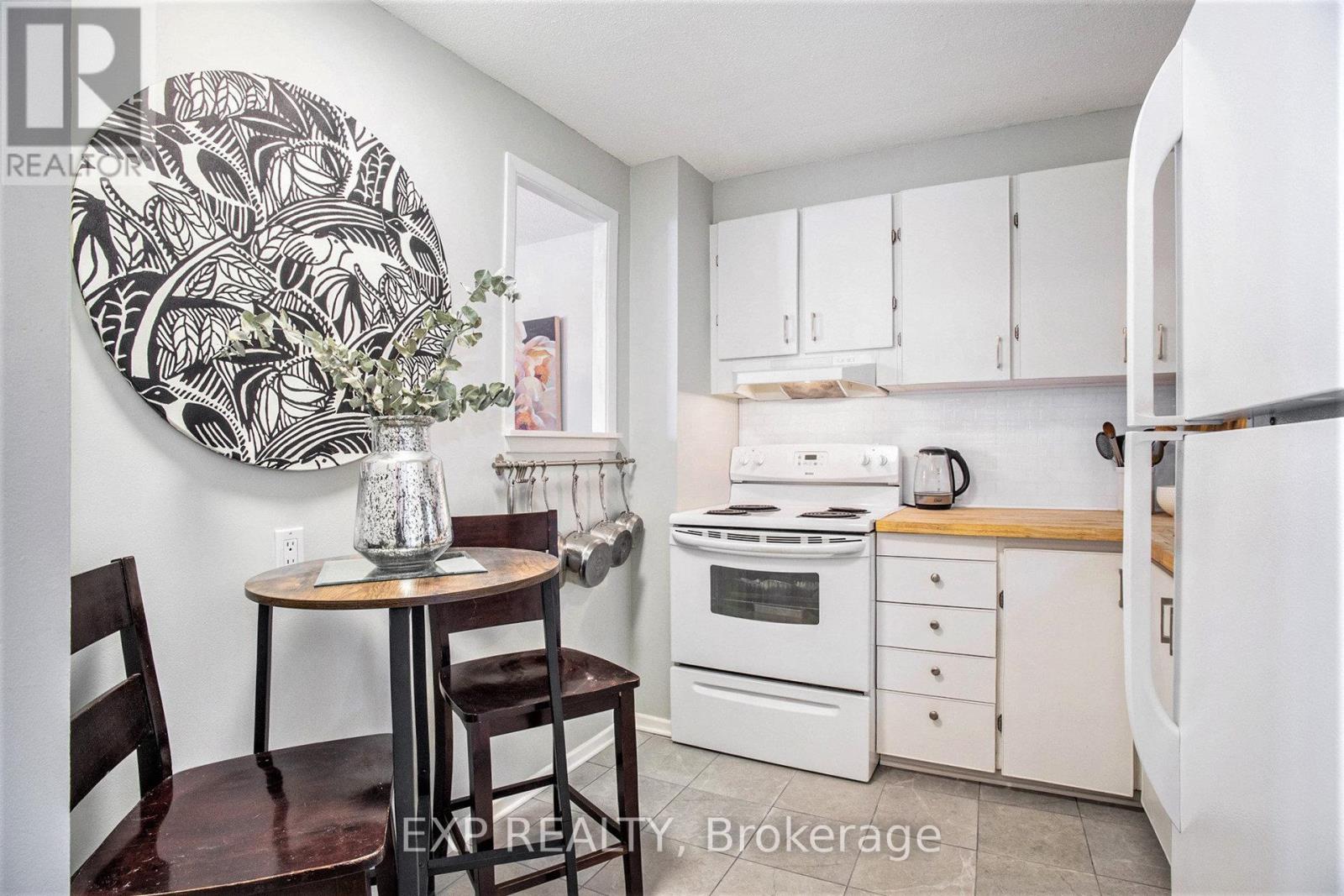 706 - 915 Elmsmere Road