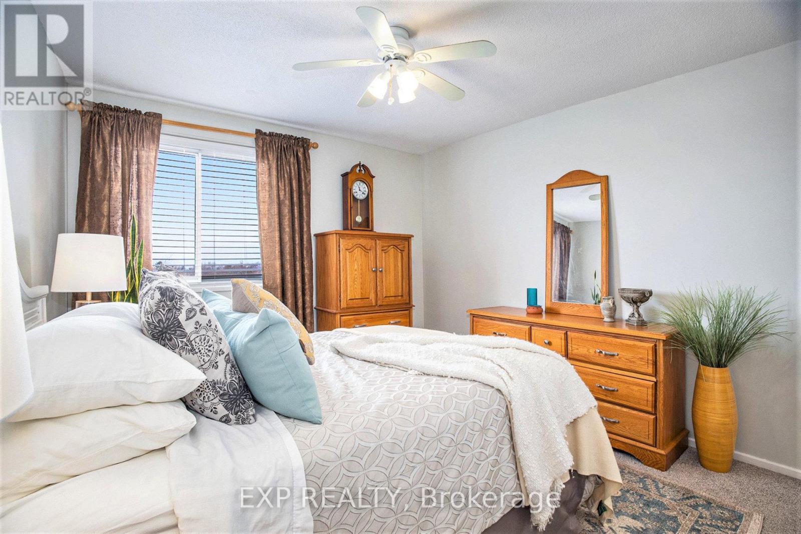 706 - 915 Elmsmere Road