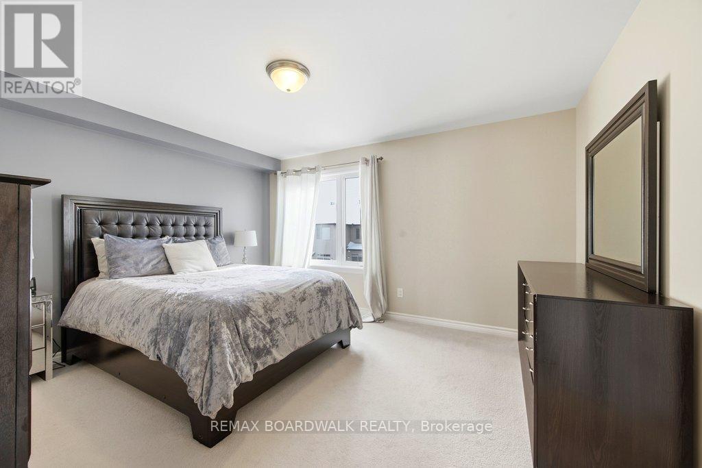 306 Rainrock Crescent