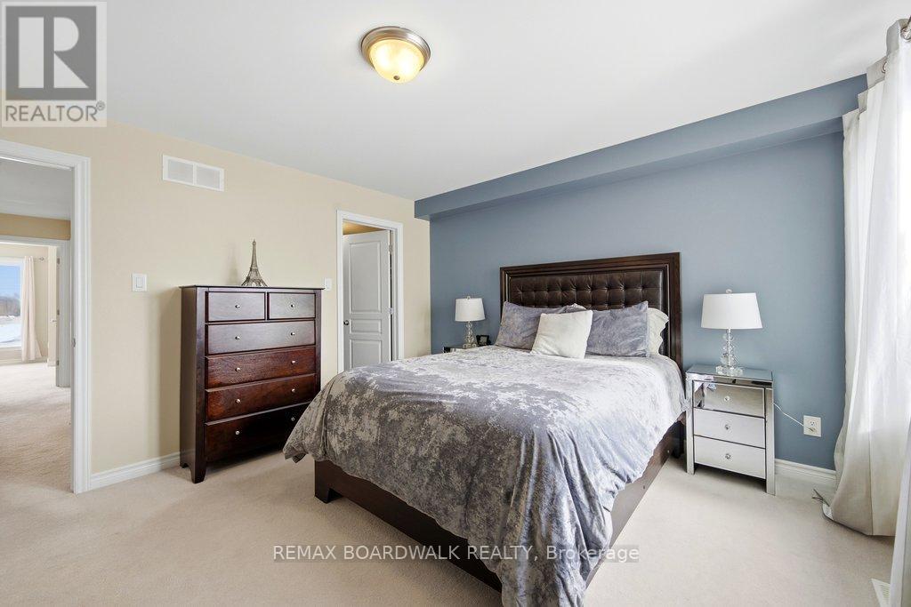 306 Rainrock Crescent