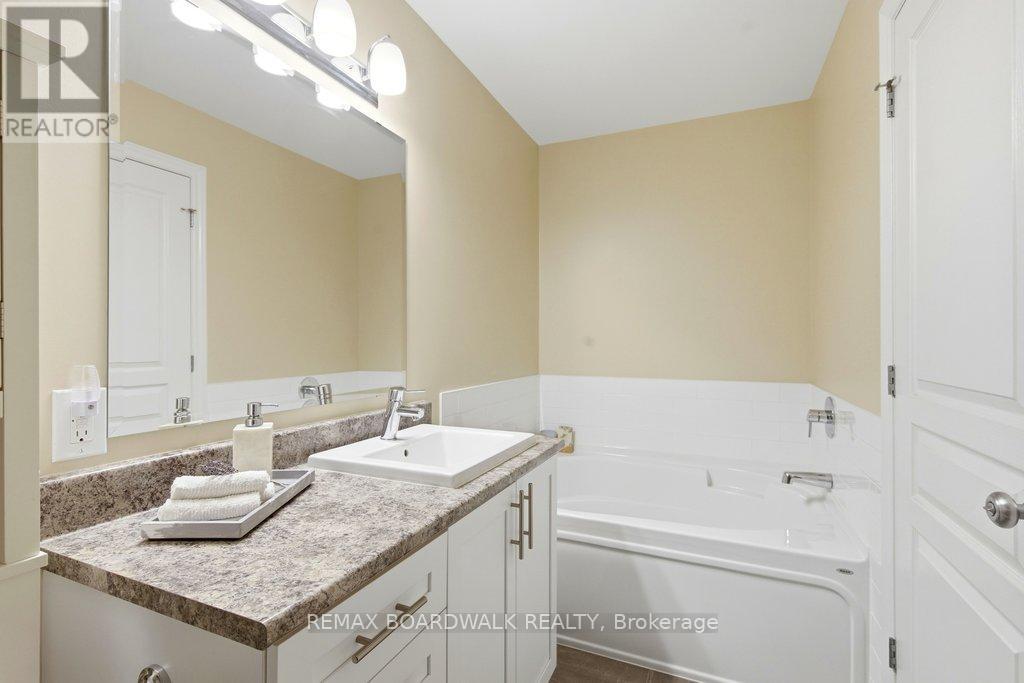 306 Rainrock Crescent