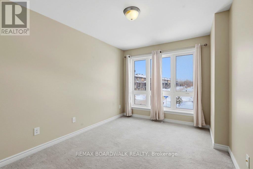 306 Rainrock Crescent