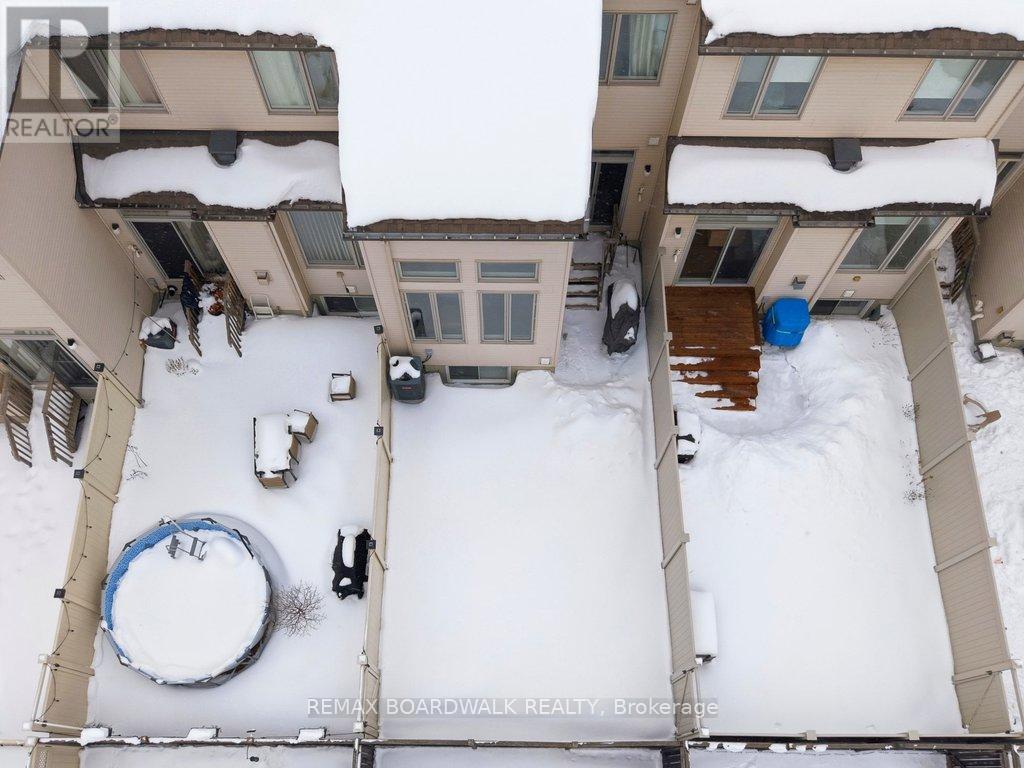 306 Rainrock Crescent