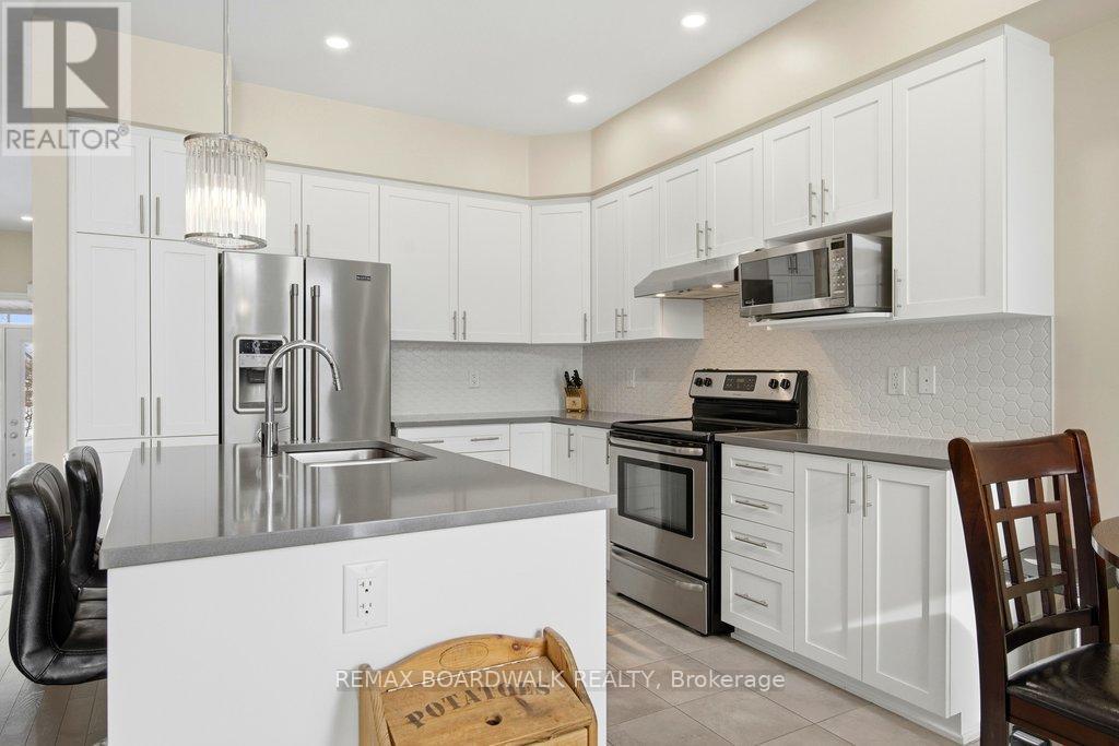 306 Rainrock Crescent