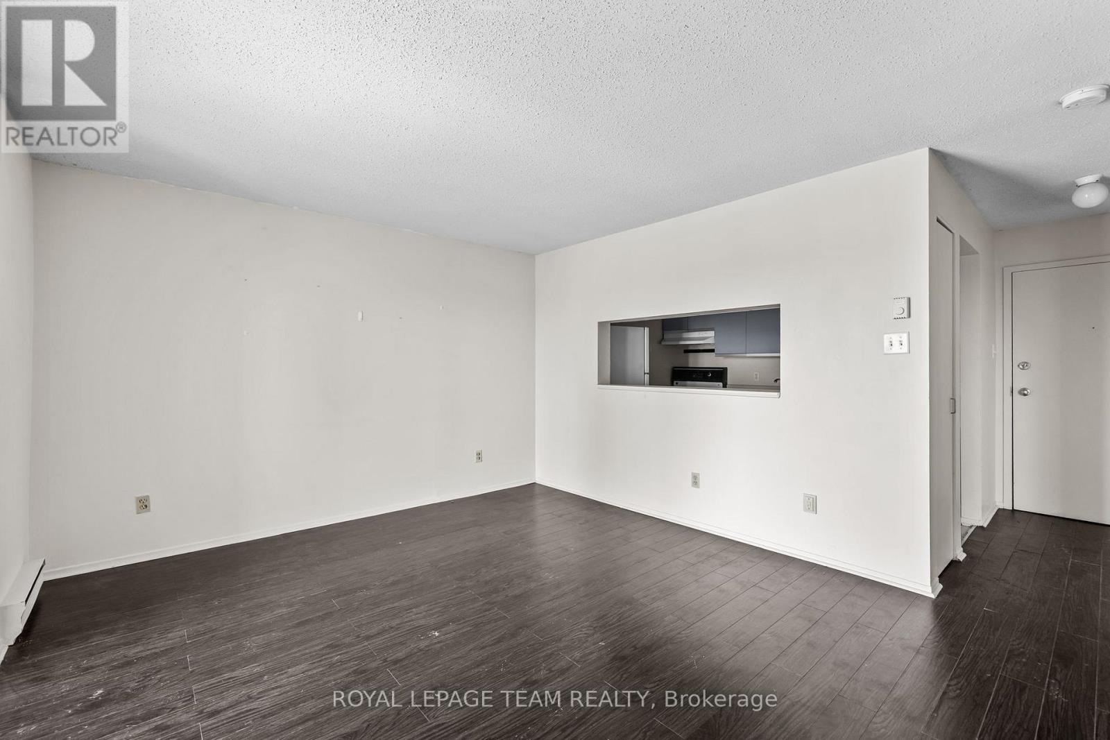 411 - 270 Brittany Drive