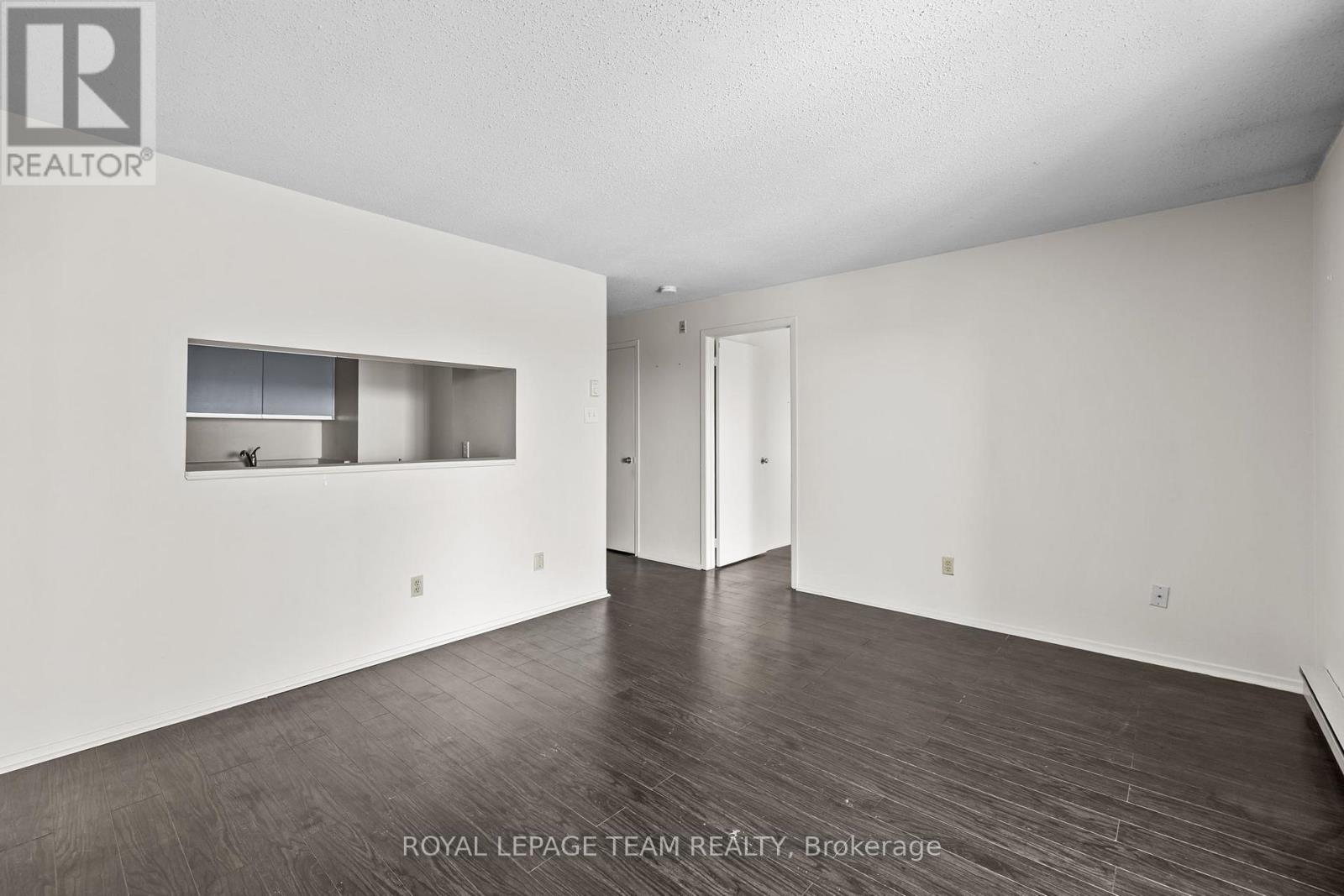 411 - 270 Brittany Drive