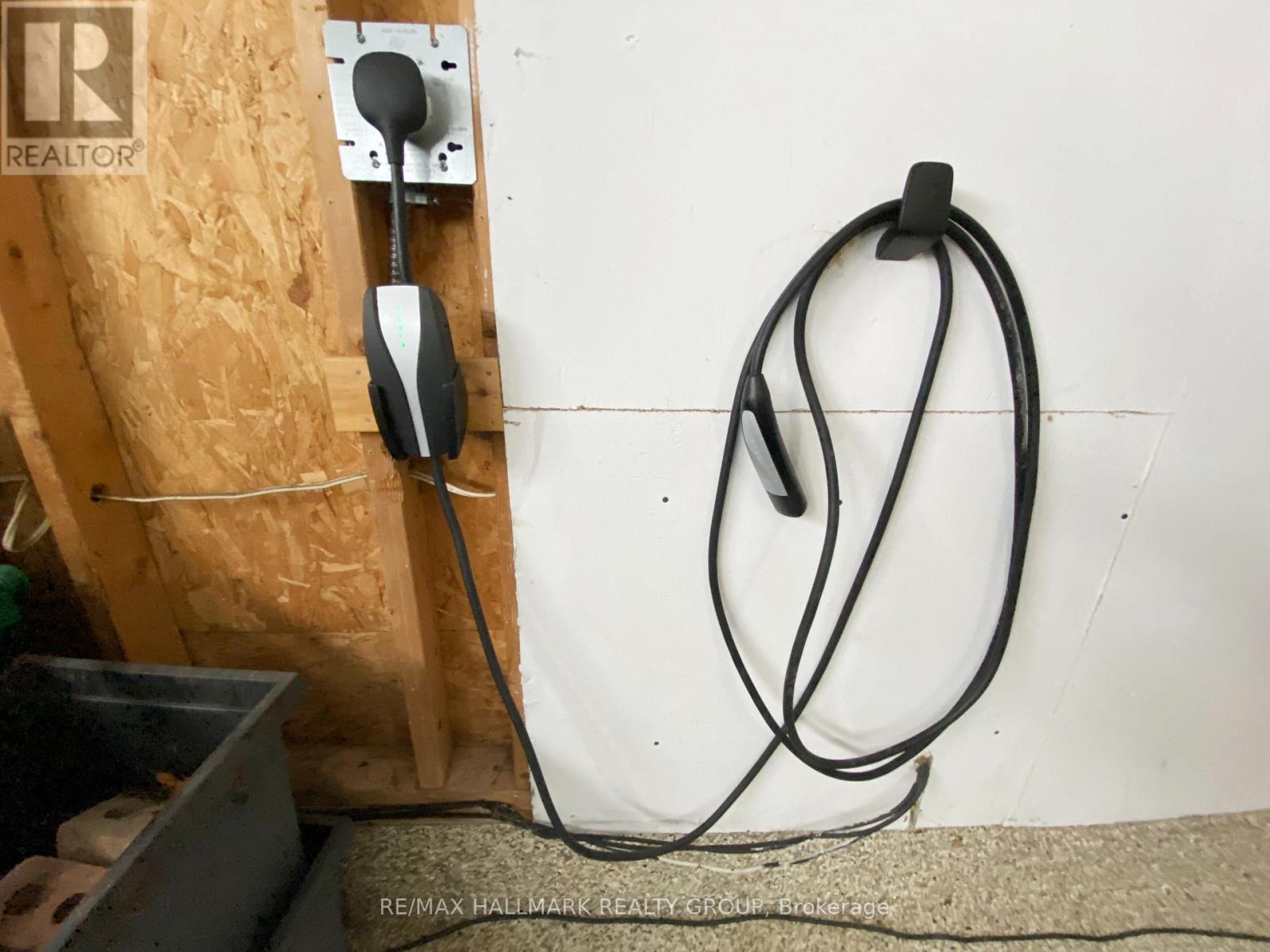 1372 Jules Leger Drive