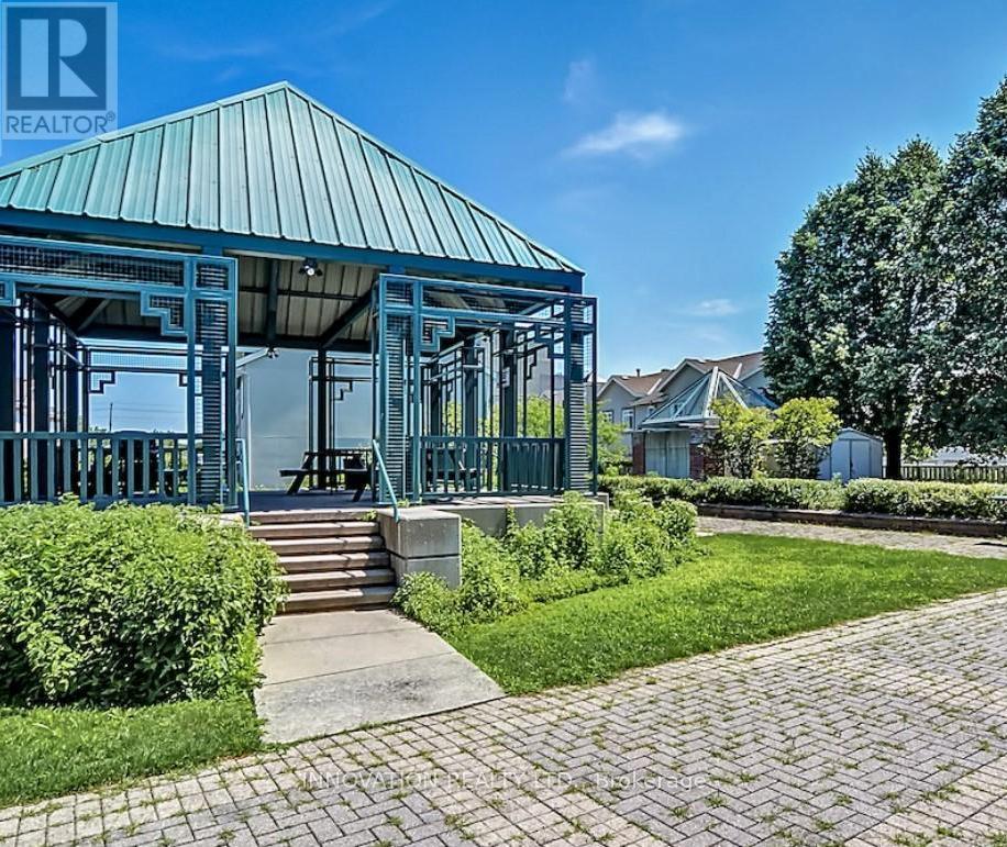 409 - 35 Holland Avenue