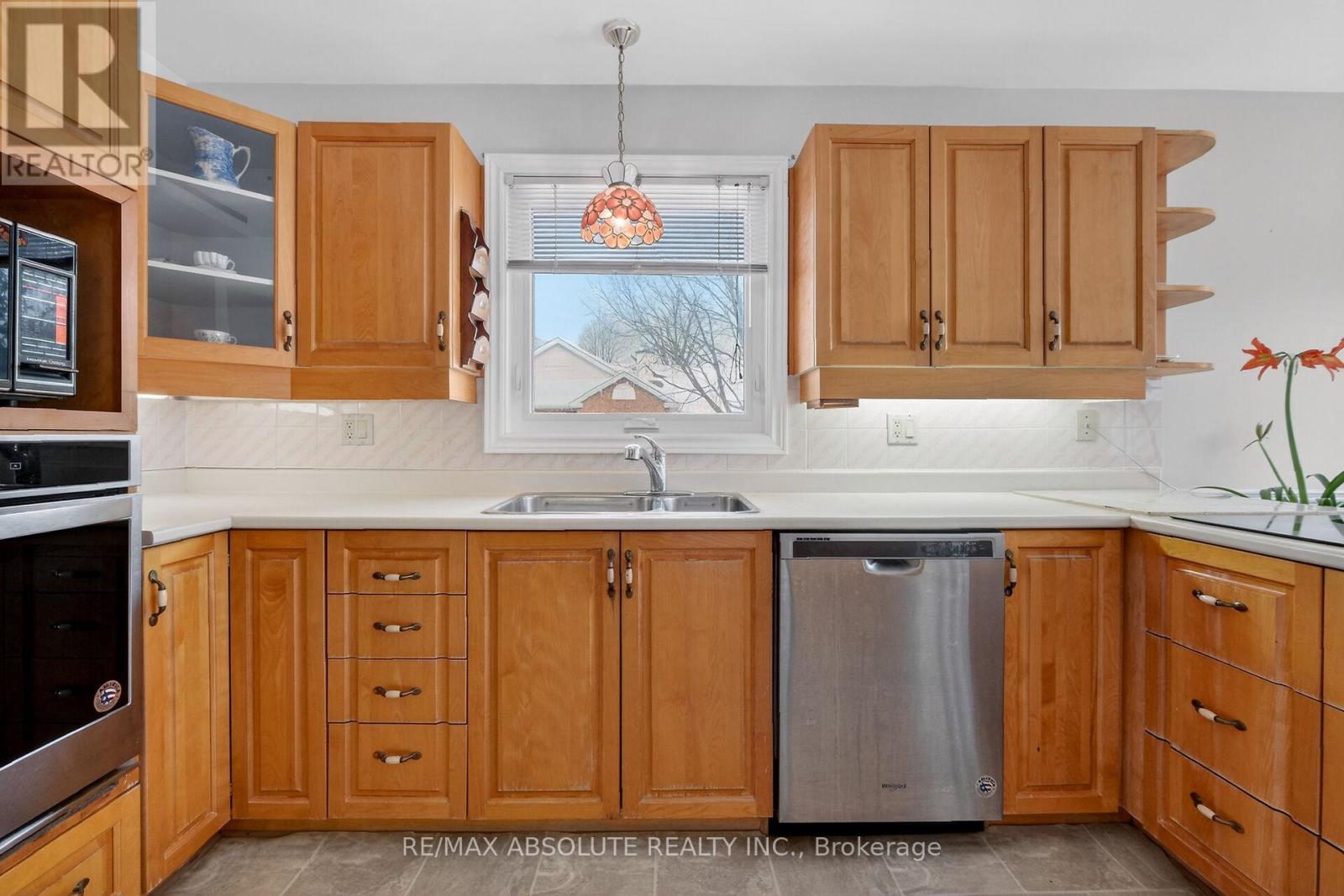 18 Pine Needles Court