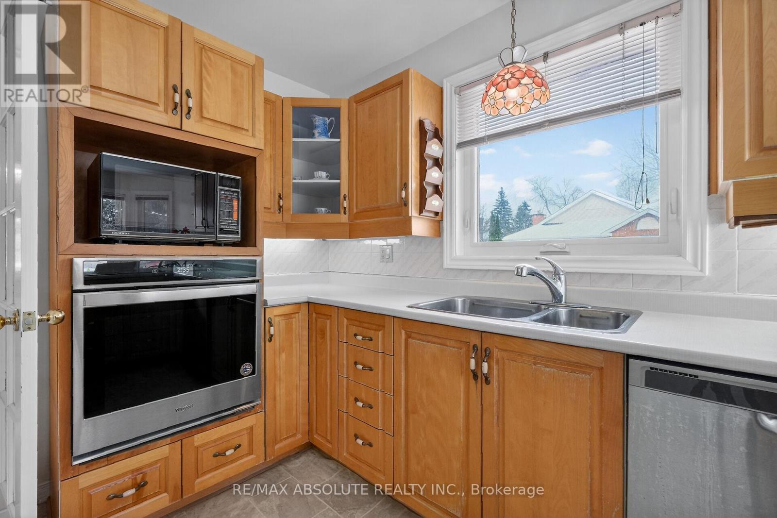 18 Pine Needles Court