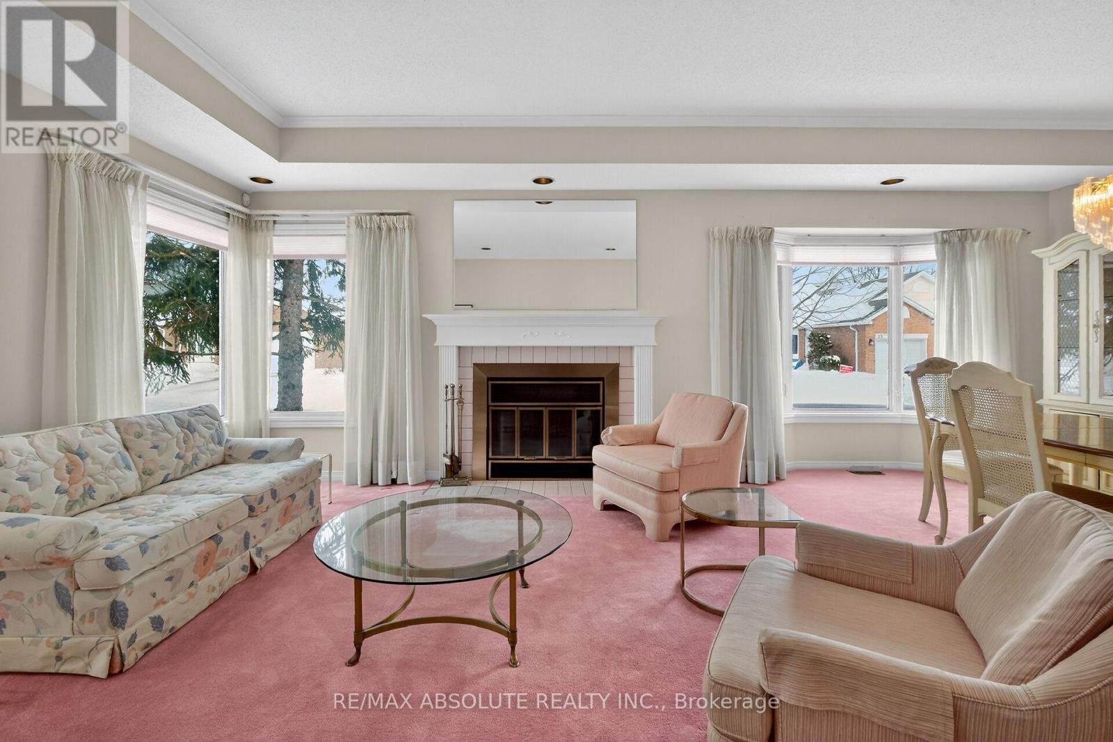 18 Pine Needles Court