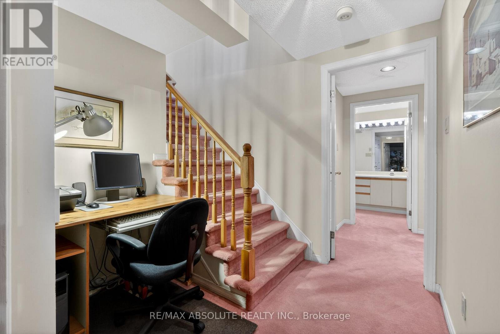 18 Pine Needles Court