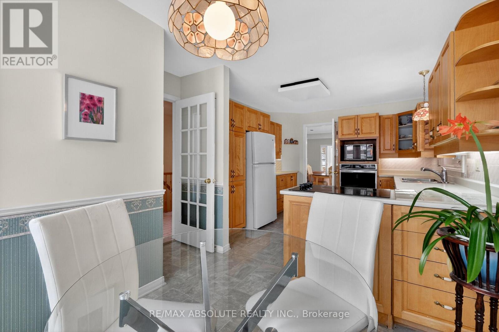 18 Pine Needles Court