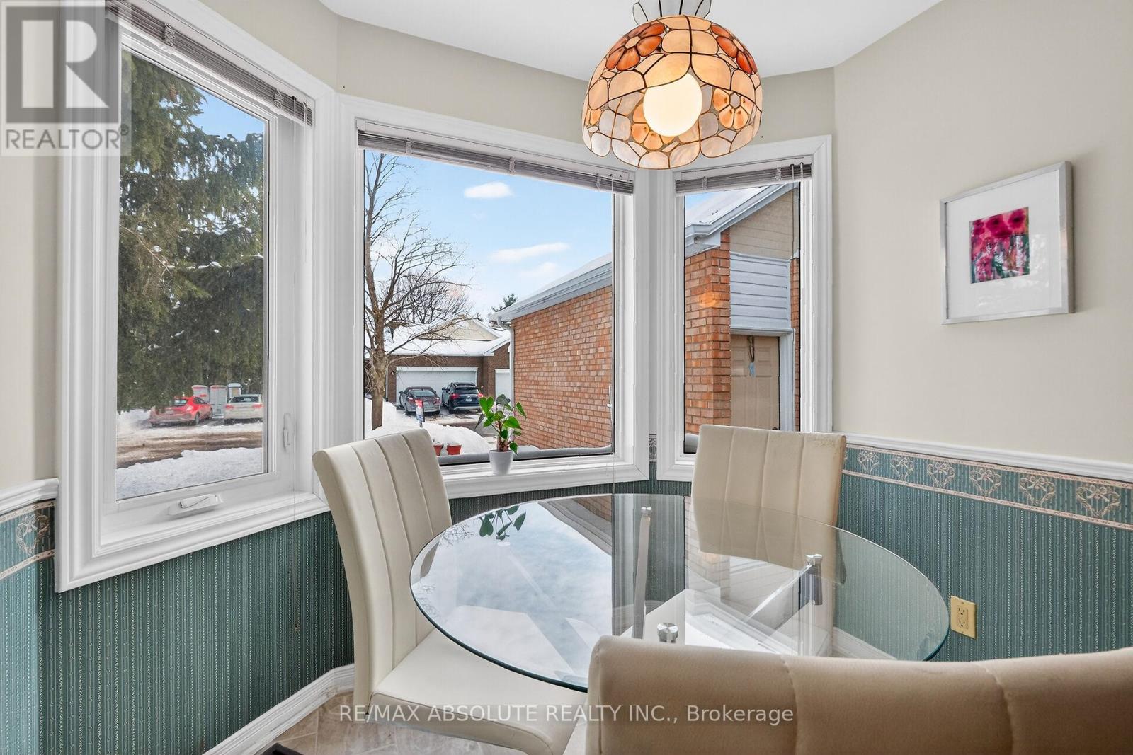 18 Pine Needles Court